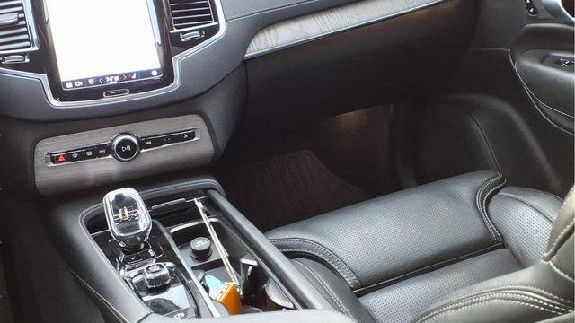 2024 Volvo XC90 B6 Ultimate Bright Theme 7P