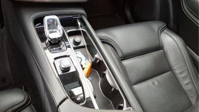 2024 Volvo XC90 B6 Ultimate Bright Theme 7P