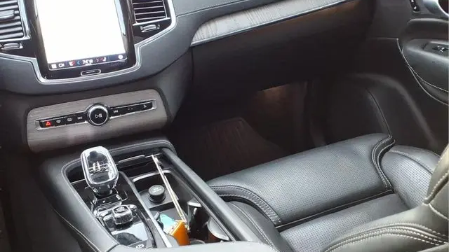 2024 Volvo XC90 B6 Ultimate Bright Theme 7P