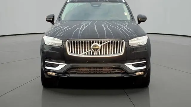 2024 Volvo XC90 B6 Ultimate Bright Theme 7P