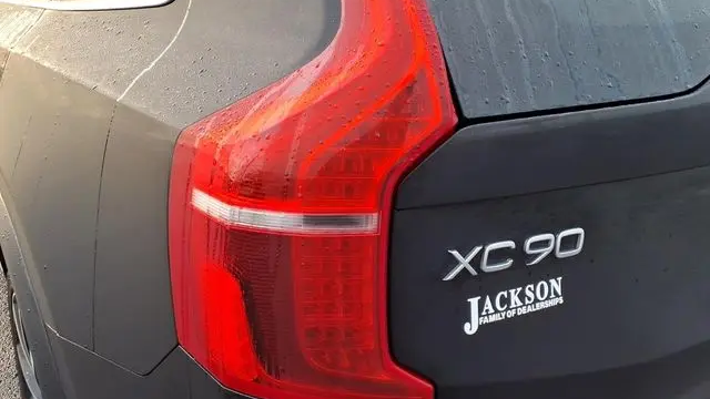 2024 Volvo XC90 B6 Ultimate Bright Theme 7P