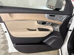 2026 XC90 Thumbnail 11