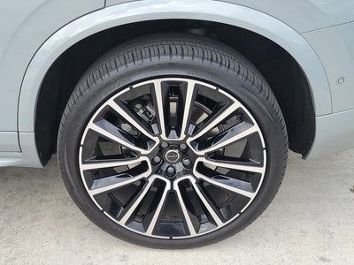 Photo of a 2025 Volvo XC90 AWD B6 Ultra Bright Theme 7-Passenger 4DR SUV (midyear Release) for sale