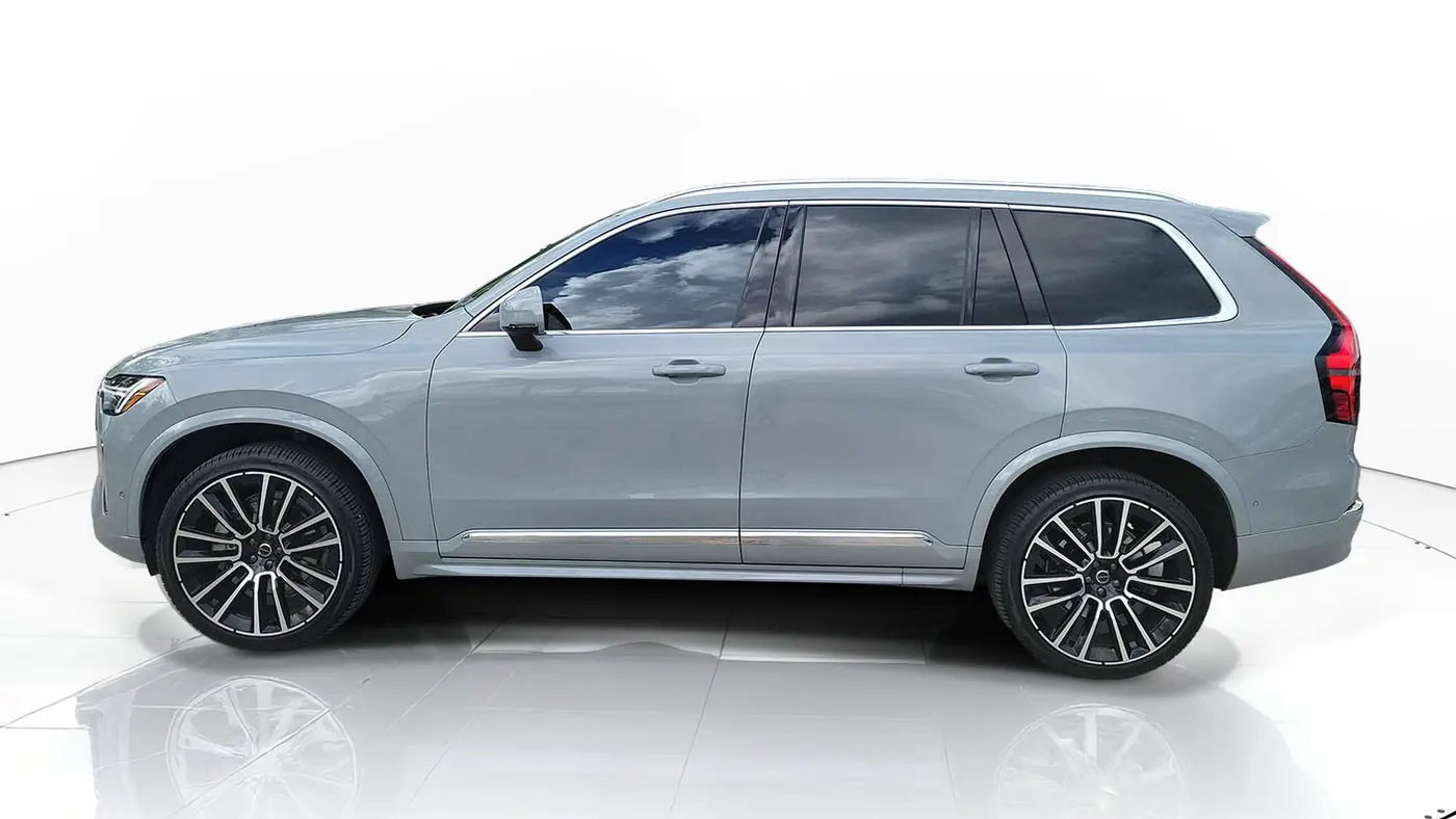 2025 Volvo XC90 B6 Ultra Bright Theme 7P