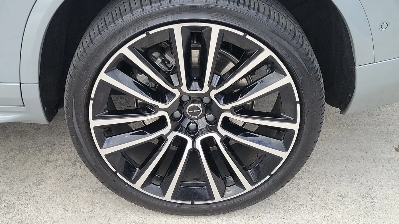 2025 Volvo XC90 B6 Ultra Bright Theme 7P
