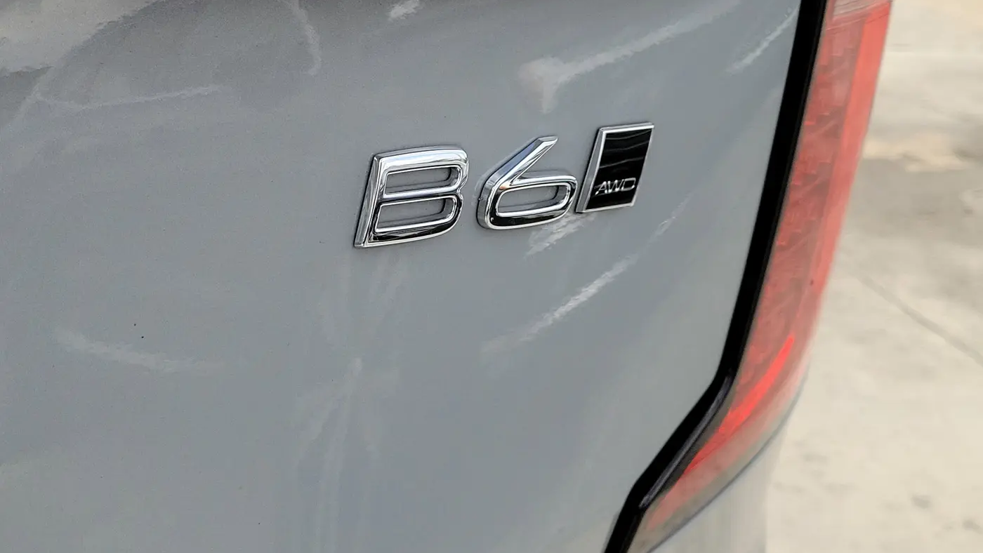 2025 Volvo XC90 B6 Ultra Bright Theme 7P