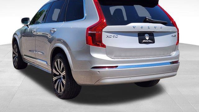 2025 Volvo XC90 B6 Core Bright Theme