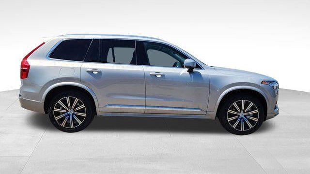 2025 Volvo XC90 B6 Core Bright Theme