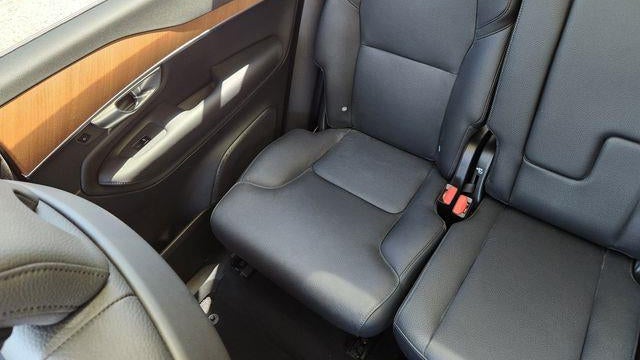 2025 Volvo XC90 B6 Core Bright Theme