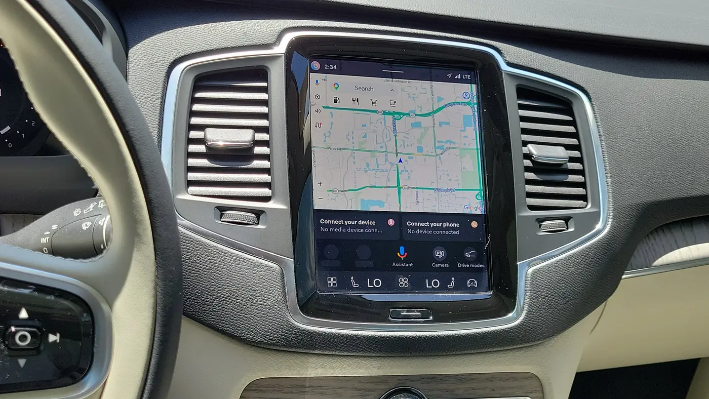2025 Volvo XC90 B6 Core Bright Theme