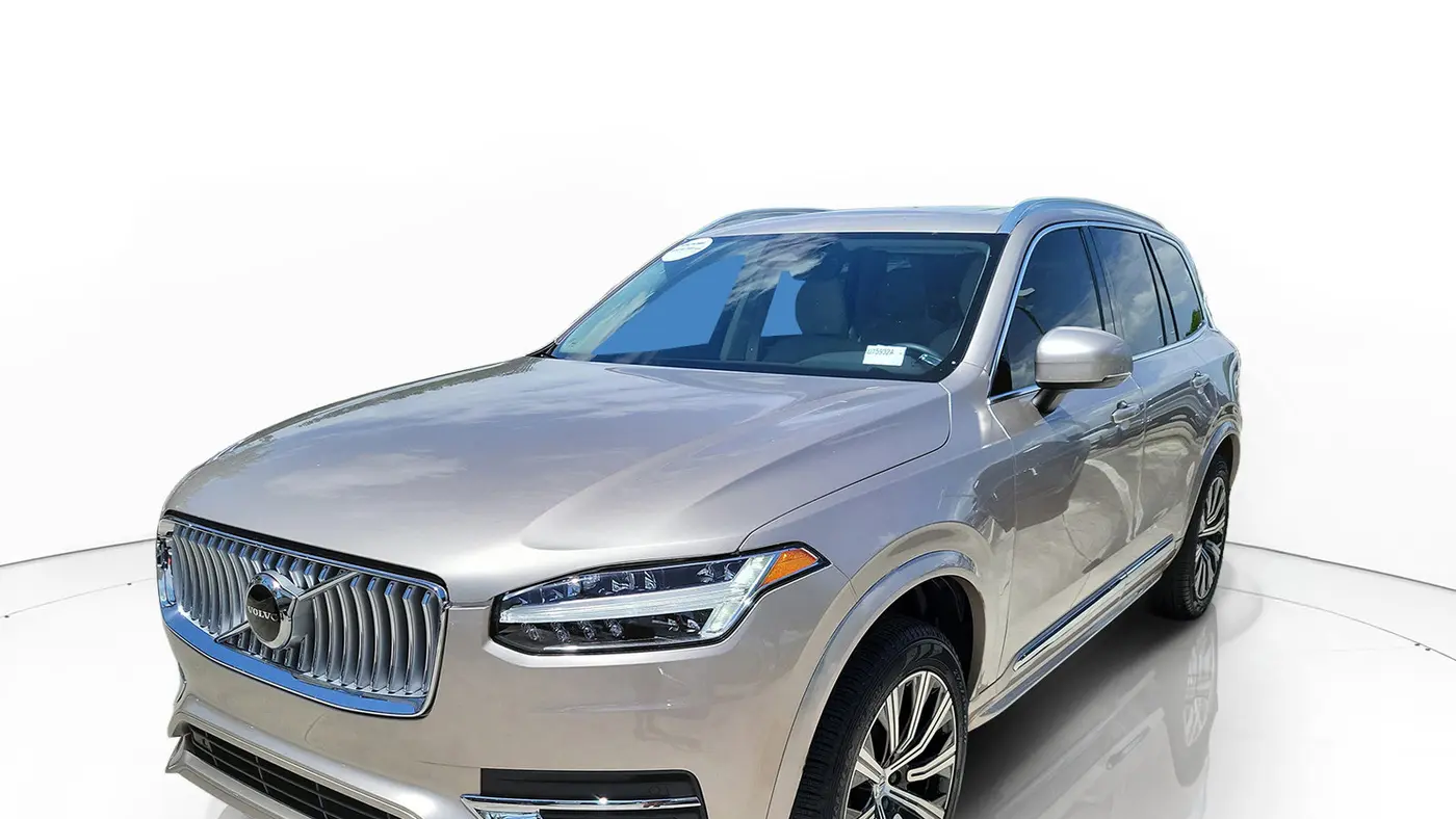 2025 Volvo XC90 B6 Core Bright Theme