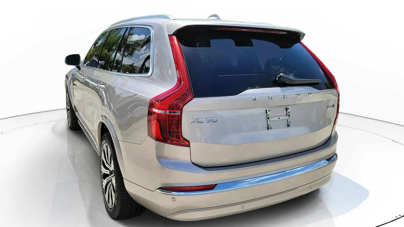 2025 Volvo XC90 B6 Core Bright Theme