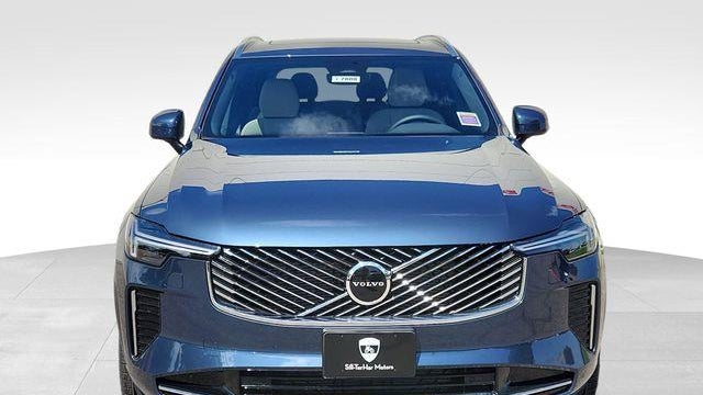 2026 Volvo XC90 B6 Core