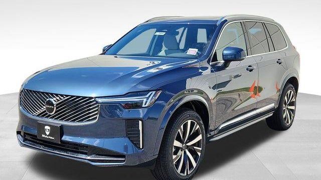2026 Volvo XC90 B6 Core