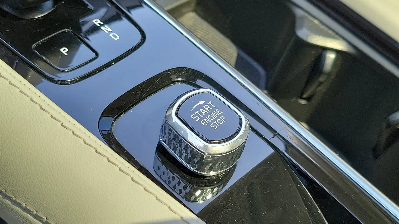 2023 Volvo XC90 B6 Plus Bright Theme 7P