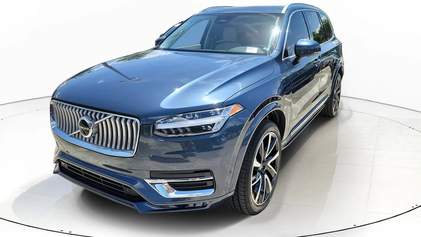 2023 Volvo XC90 B6 Plus Bright Theme 7P