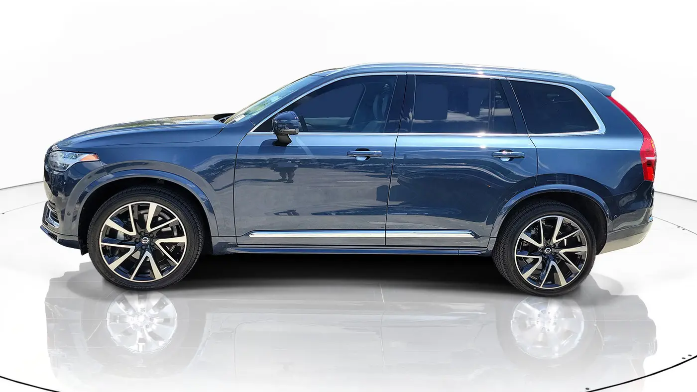 2023 Volvo XC90 B6 Plus Bright Theme 7P