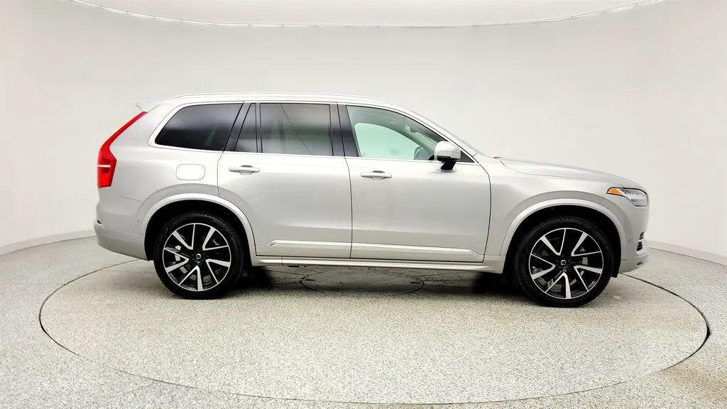 2023 Volvo XC90 B6 Plus Bright Theme 7P