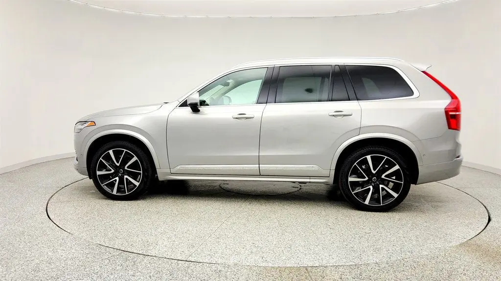 2023 Volvo XC90 B6 Plus Bright Theme 7P
