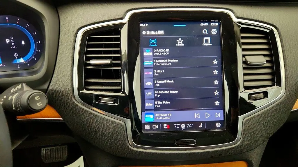 2023 Volvo XC90 B6 Plus Bright Theme 7P
