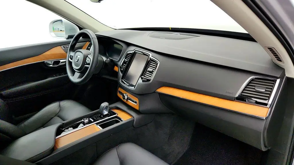2023 Volvo XC90 B6 Plus Bright Theme 7P