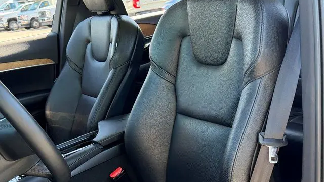 2023 Volvo XC90 B6 Plus Bright Theme 7P