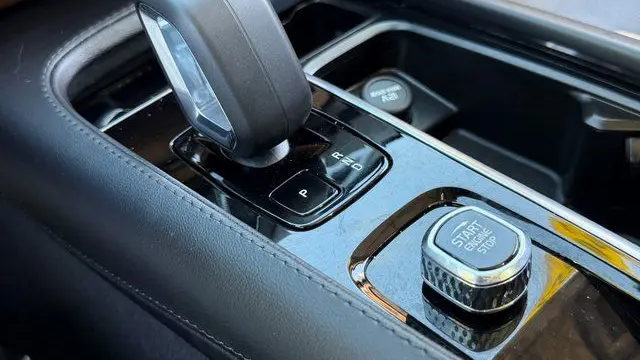 2023 Volvo XC90 B6 Plus Bright Theme 7P