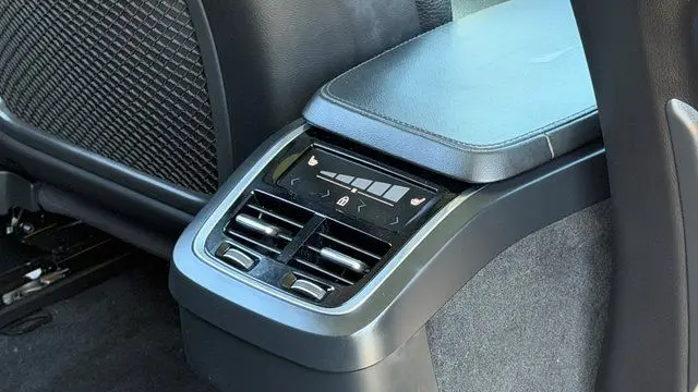 2023 Volvo XC90 B6 Plus Bright Theme 7P