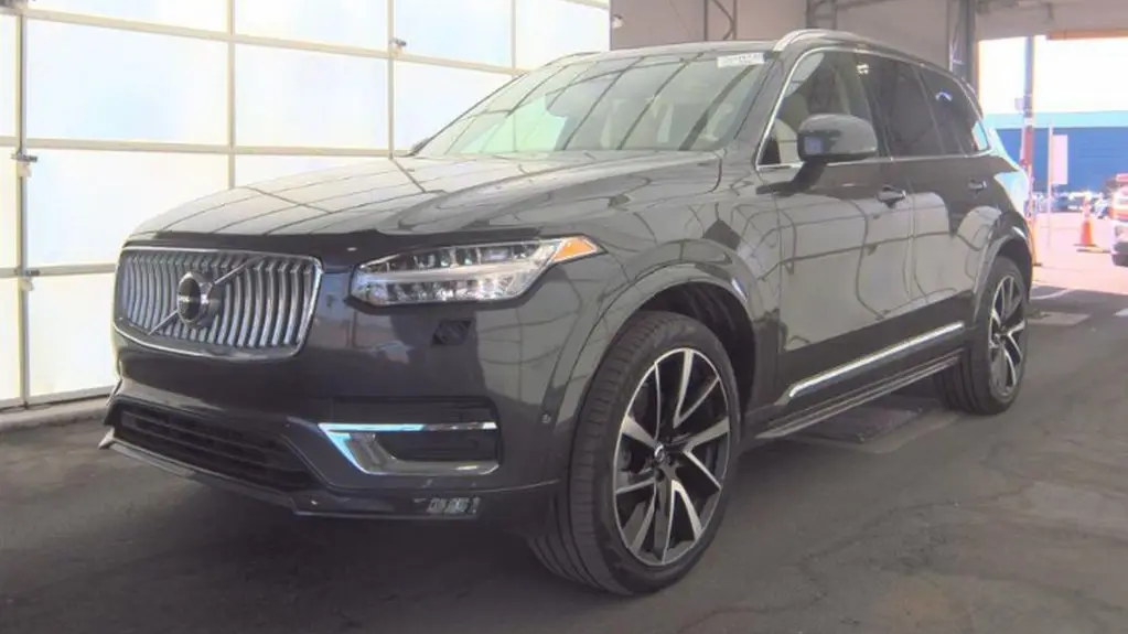 2023 Volvo XC90 B6 Plus Bright Theme 7P