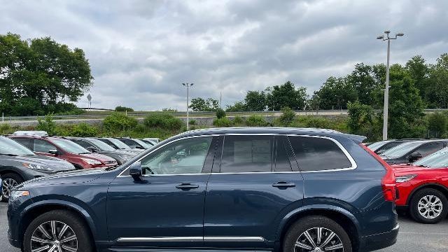 2023 Volvo XC90 B6 Plus Bright Theme 7P