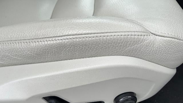 2023 Volvo XC90 B6 Plus Bright Theme 7P