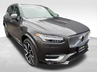 2023 Volvo XC90 with Platinum Grey Metallic Exterior
