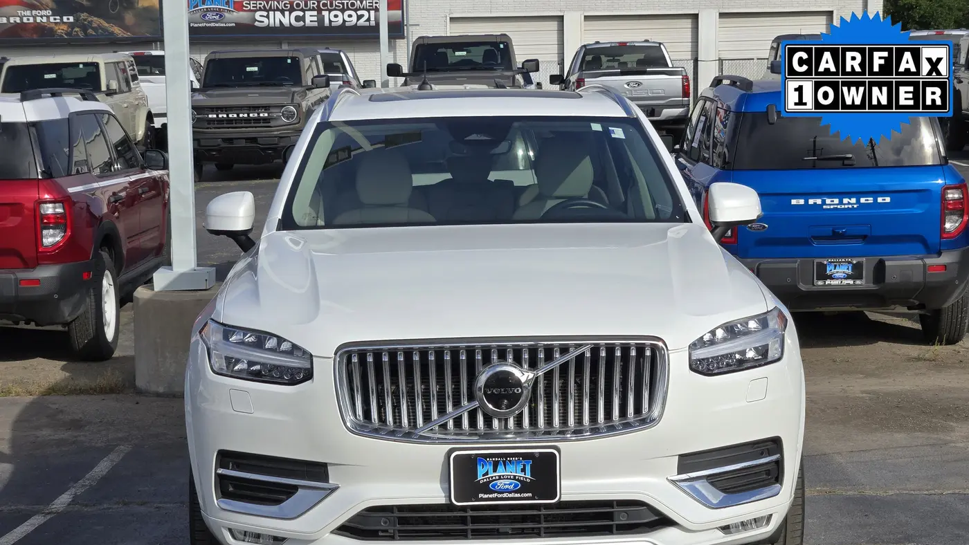 2023 Volvo XC90 B6 Plus Bright Theme 7P