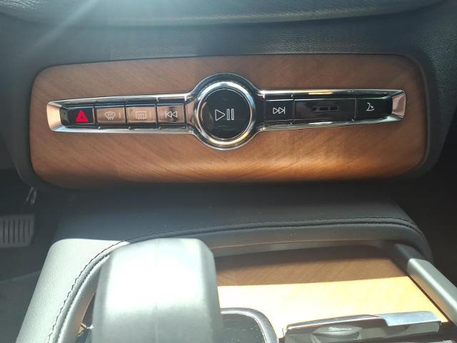 2023 Volvo XC90 - $35,094