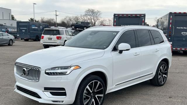 2023 Volvo XC90 B6 Plus Bright Theme 7P