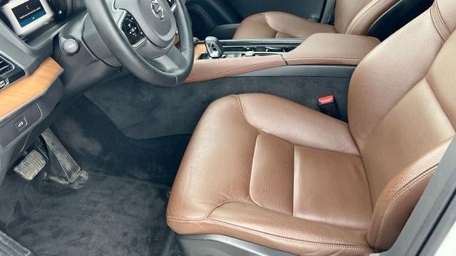 2023 Volvo XC90 B6 Plus Bright Theme 7P