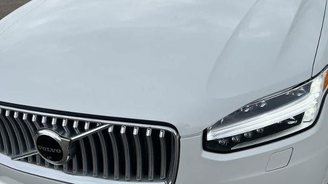 2023 Volvo XC90 B6 Plus Bright Theme 7P