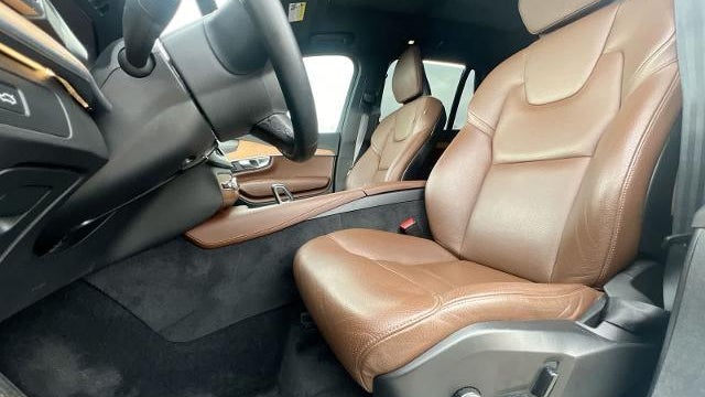 2023 Volvo XC90 B6 Plus Bright Theme 7P