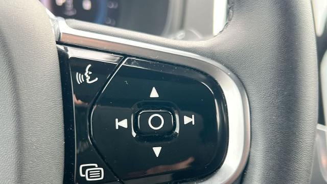 2023 Volvo XC90 B6 Plus Bright Theme 7P