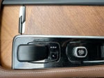 2023 XC90 Thumbnail 30