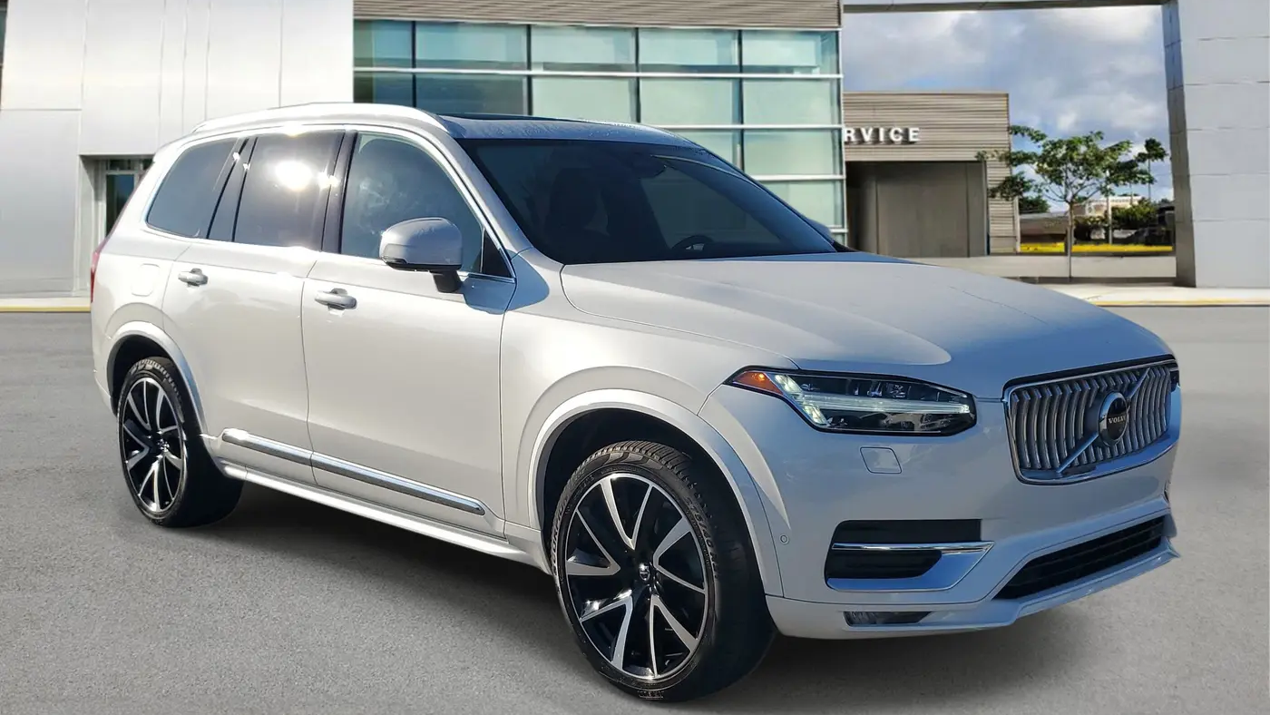 2023 Volvo XC90 B6 Plus Bright Theme 7P