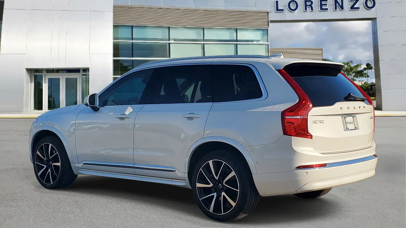 2023 Volvo XC90 B6 Plus Bright Theme 7P