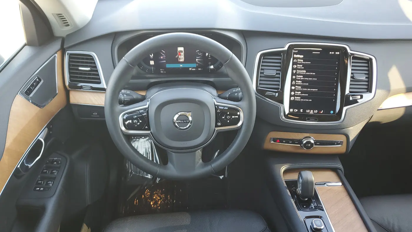 2023 Volvo XC90 B6 Plus Bright Theme 7P