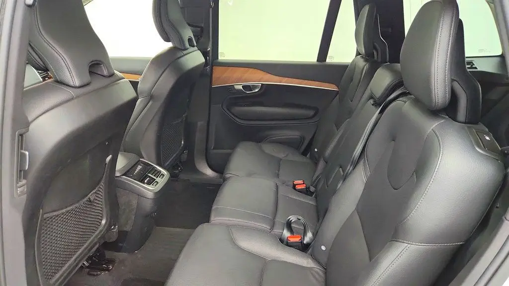 2023 Volvo XC90 - $31,495