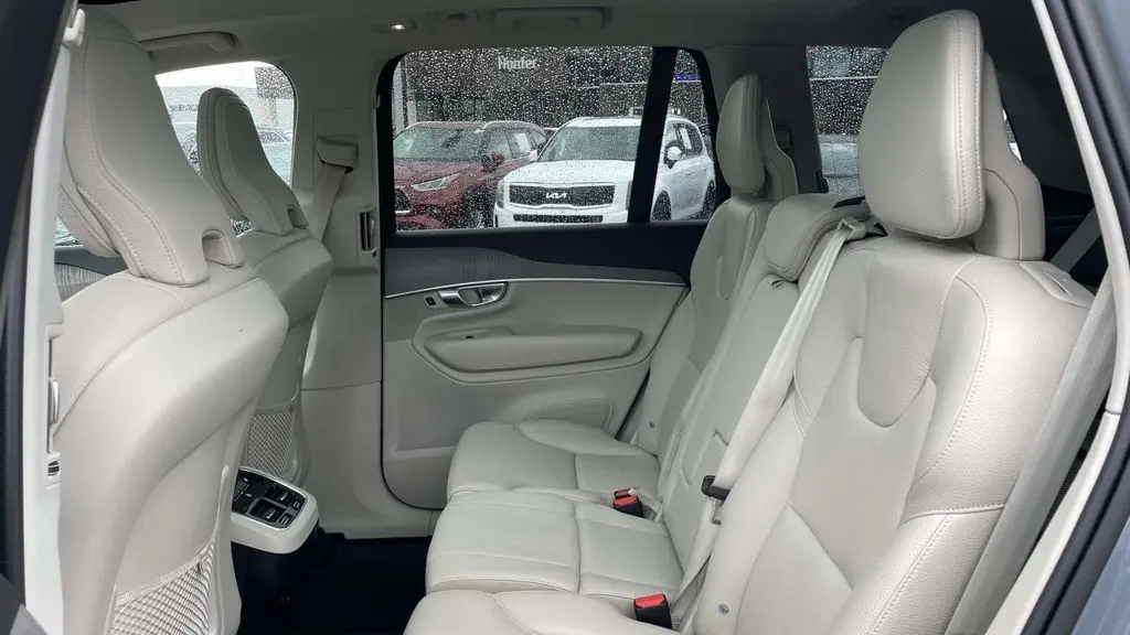 2023 Volvo XC90 B6 Plus Bright Theme 7P