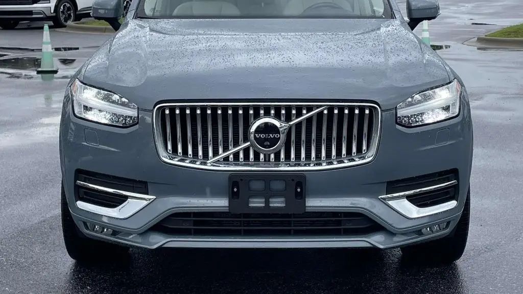 2023 Volvo XC90 B6 Plus Bright Theme 7P