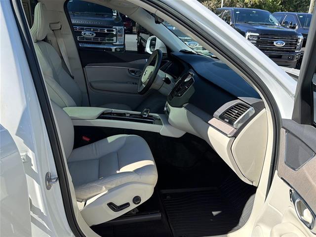 2023 Volvo XC90 - $37,950