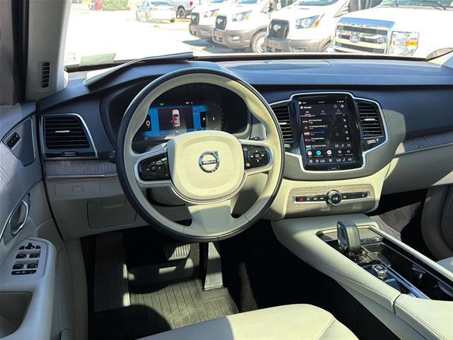 2023 Volvo XC90 - $37,950