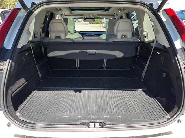 2023 Volvo XC90 - $37,950