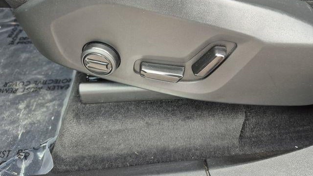 2023 Volvo XC90 B6 Core